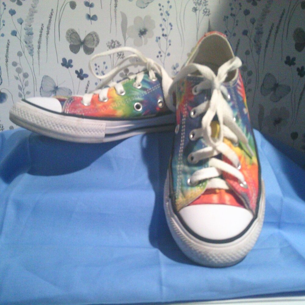 Converse All Star Youth Rainbow Tie Dye Sneakers 369279F - Size Youth 13